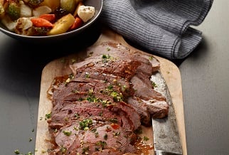 Sam’s Aussie roasted lamb leg with gremolata